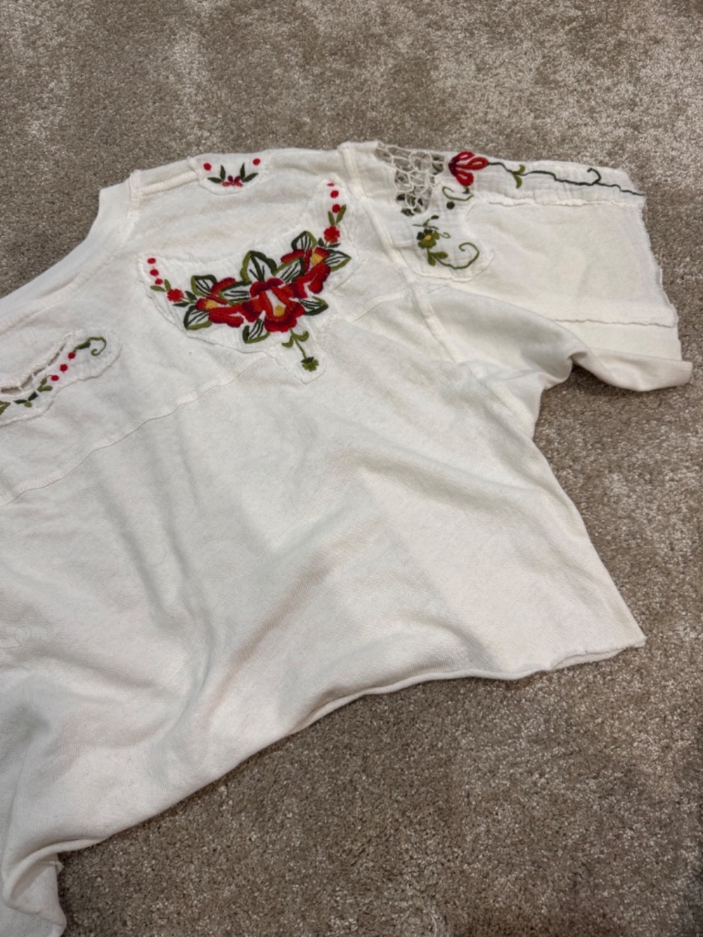 We The Free Lilith Tee CROPPED - Picture 8 of 15